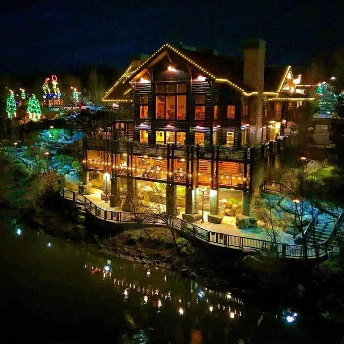 Bear Mountain - Suite 2 グランツ・パス エクステリア 写真